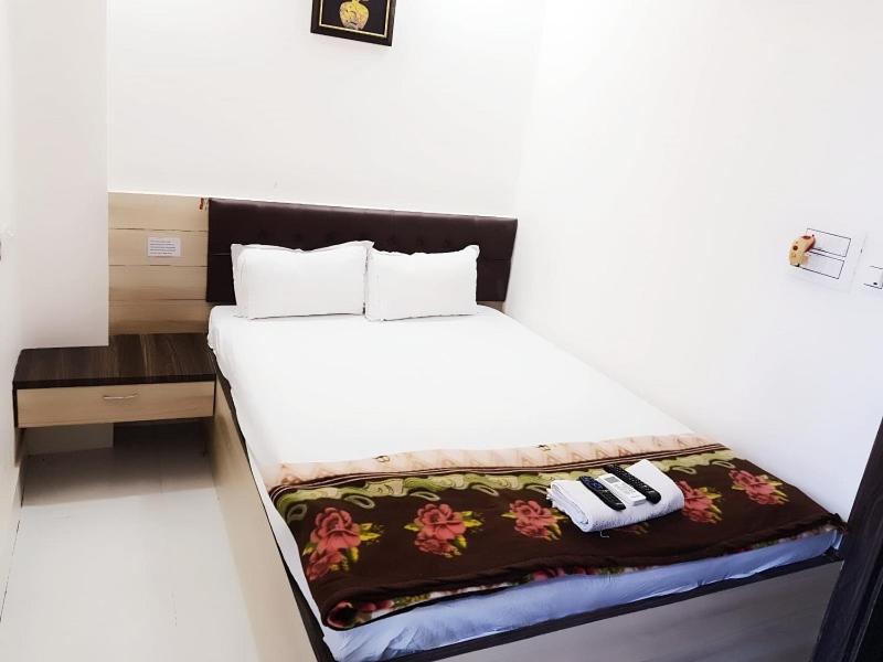 Gods County. Resort & Banquets Tarapith Zewnętrze zdjęcie